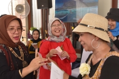 a1925630-8231-405f-93bf-e3ff481821ec