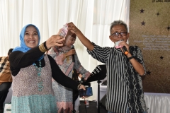 b9d4eac8-ddbd-434d-a5a7-d5115c36d54f