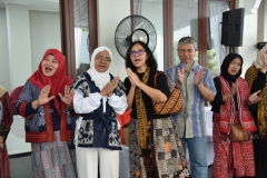 ea0d1300-cd86-409e-98fa-e22f083d3d53